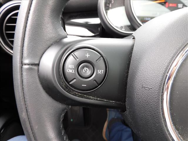 2021 MINI Hardtop 2 Door Cooper:M2N10139