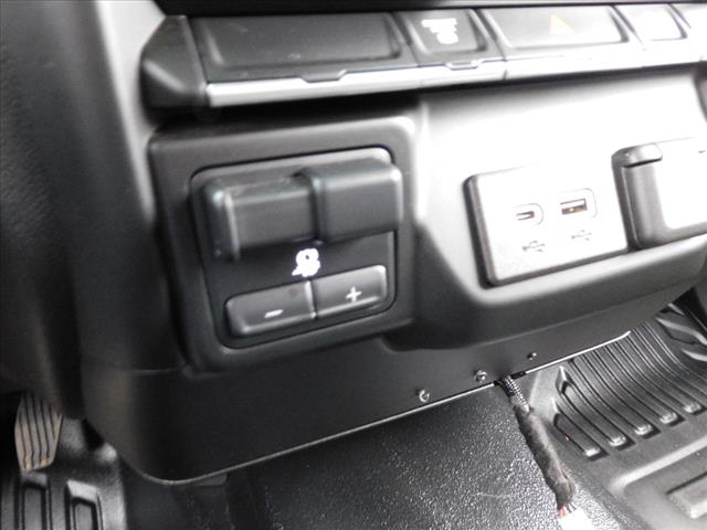 2022 Chevrolet 3500HD DRW Crew Cab 4WD Aluminum Dump