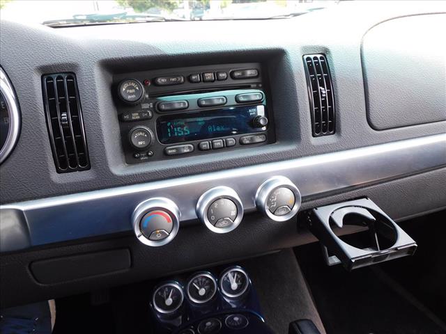 2005 Chevrolet SSR LS