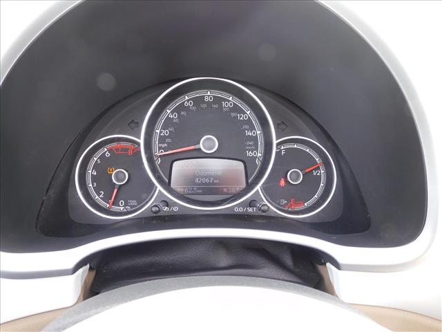 2019 Volkswagen Beetle Convertible 2.0T SE:KM504957