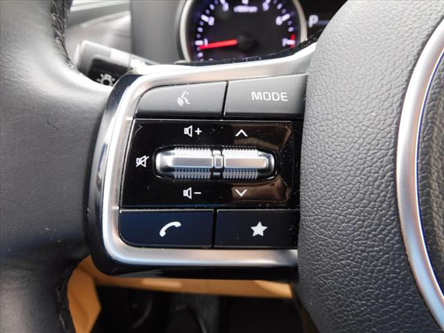 2022 Kia Carnival LX