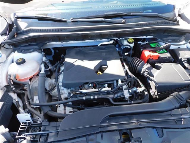 2020 Ford Escape SE:LUA03958