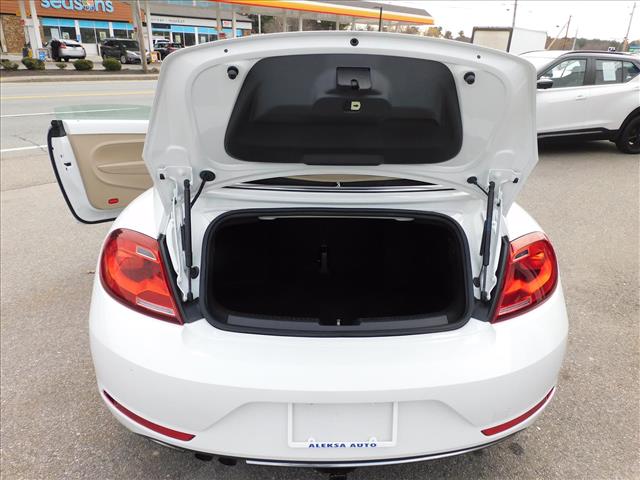 2019 Volkswagen Beetle Convertible 2.0T SE:KM504957
