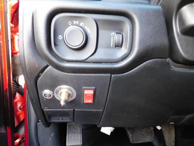 2022 RAM 3500HD DRW 4WD Dump w/ Utility Box:NG194673