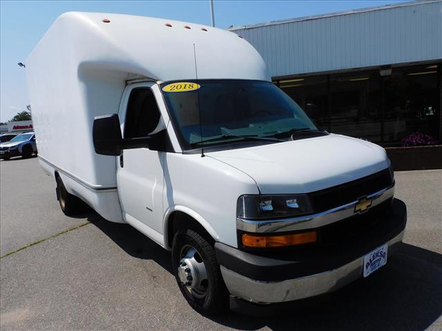2018 Chevrolet 3500  Unicell 15Ft Box DRW Fiberglass:J1268251