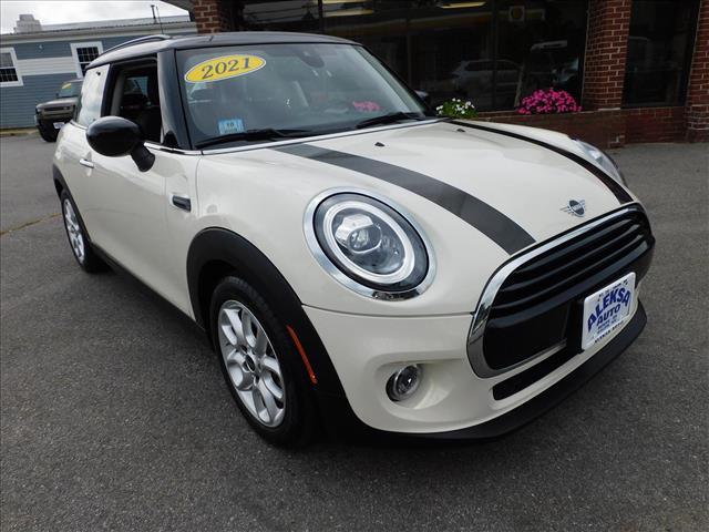 2021 MINI Hardtop 2 Door Cooper:M2N10139