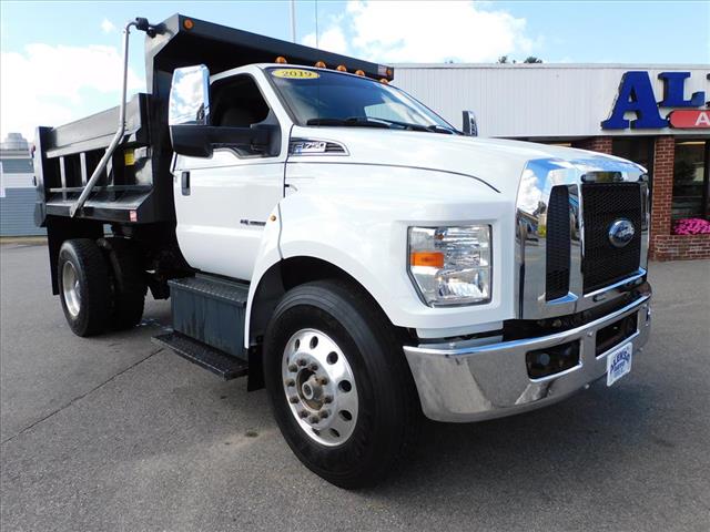 2019 Ford F-750 SuperCab photo 3