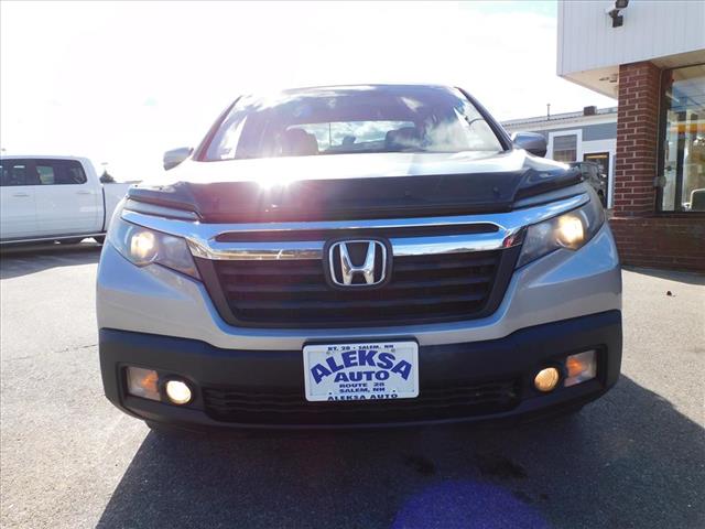 2017 Honda Ridgeline RTL photo 3