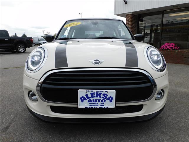 2021 MINI Hardtop 2 Door Cooper:M2N10139
