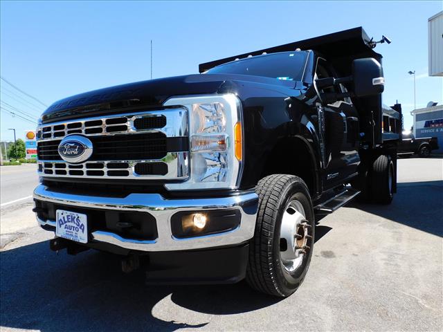 2023 Ford F-350 Super Duty DRW 4WD DUMP:PED12902