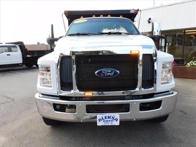 2019 Ford F-750 SuperCab photo 4