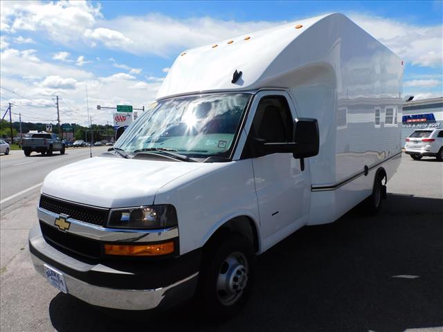 2023 Chevrolet Express 3500:PN012172