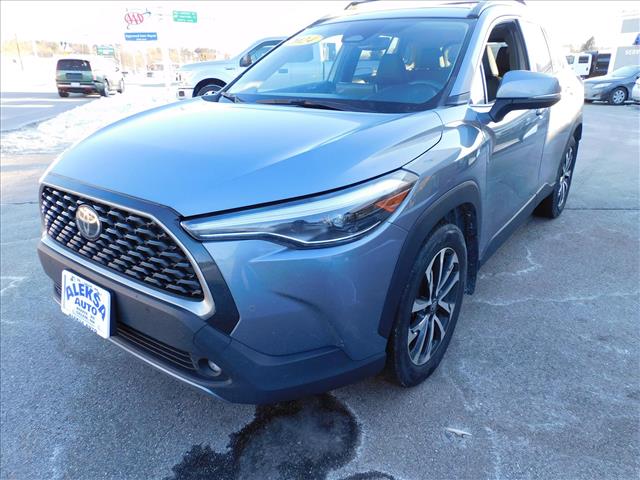 2024 Toyota Corolla Cross XLE:RV095426