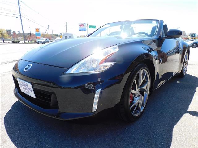 2017 Nissan 370Z Roadster Touring Sport:HM940289