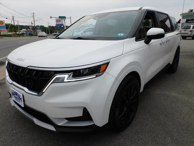 2022 Kia Carnival LX