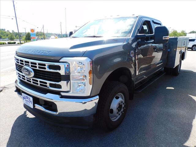 2024 Ford F-350 DRW 4WD Crew Cab Service Body:REF54100