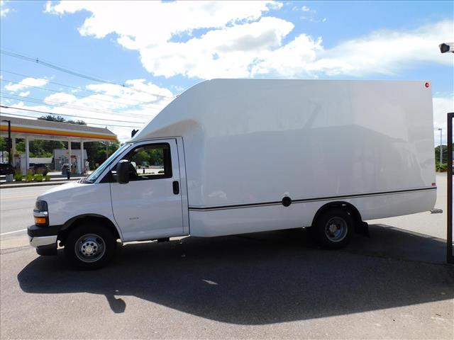 2023 Chevrolet Express 3500:PN012172