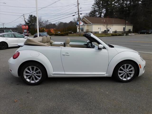 2019 Volkswagen Beetle Convertible 2.0T SE:KM504957