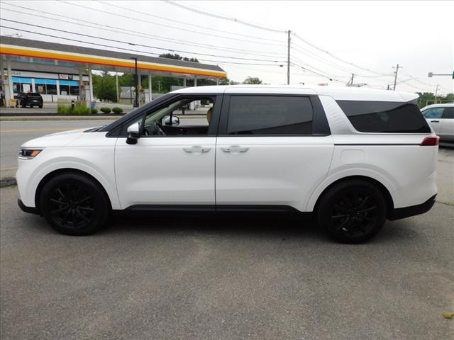 2022 Kia Carnival LX