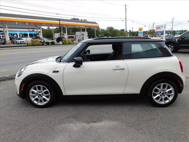 2021 MINI Hardtop 2 Door Cooper:M2N10139