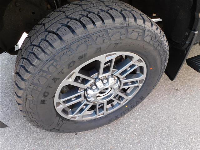 2024 Ford F-250 Super Duty Limited:RED56570