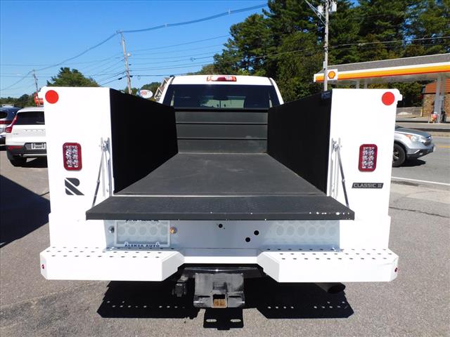 2024 Chevrolet Silverado 3500HD Service Body 4WD:RF199569