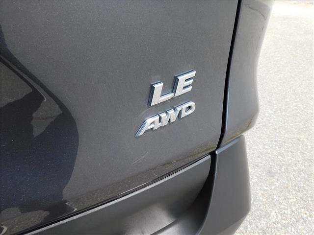 2019 Toyota RAV4 LE:KD020380