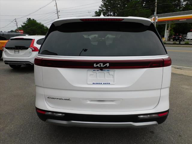 2022 Kia Carnival LX