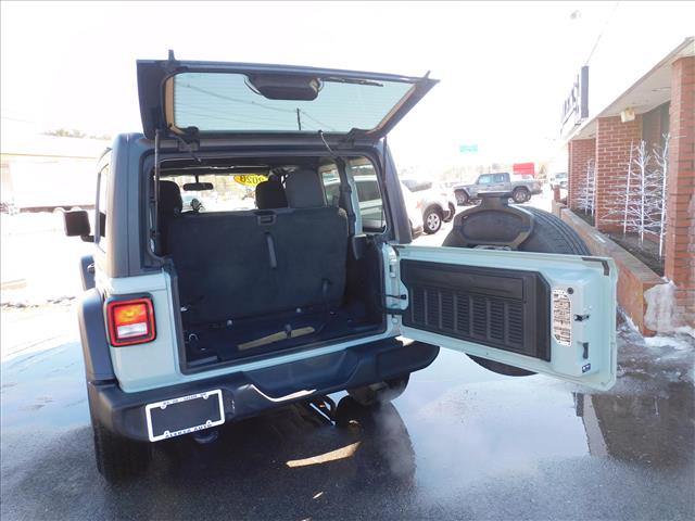 2023 Jeep Wrangler Sport S:PW639404