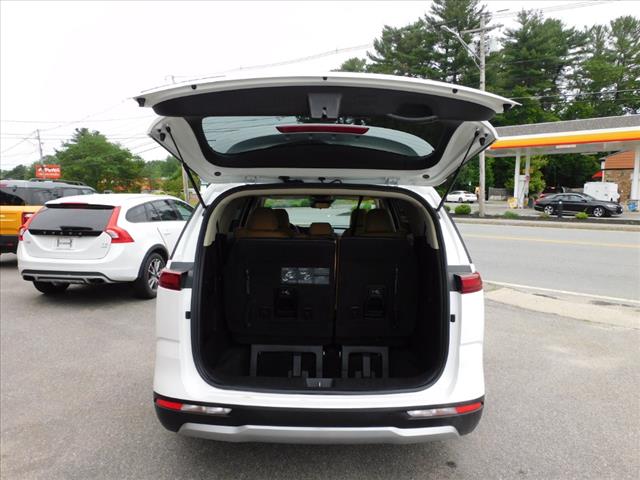 2022 Kia Carnival LX