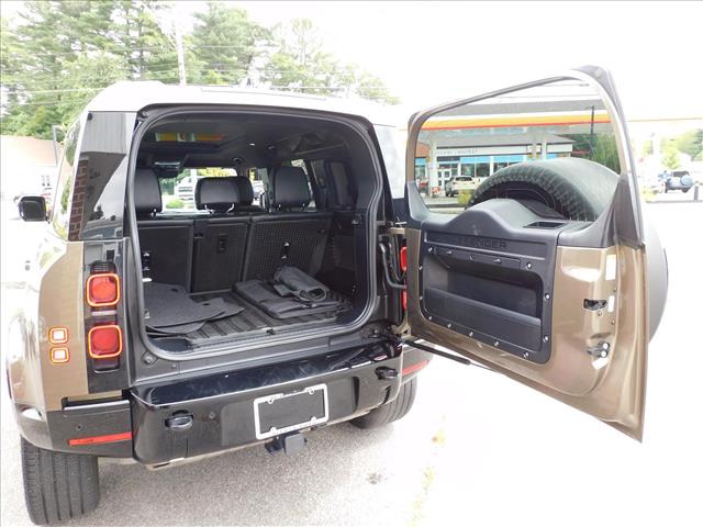2024 Land Rover Defender 110 P400 X-Dynamic SE:R2266231