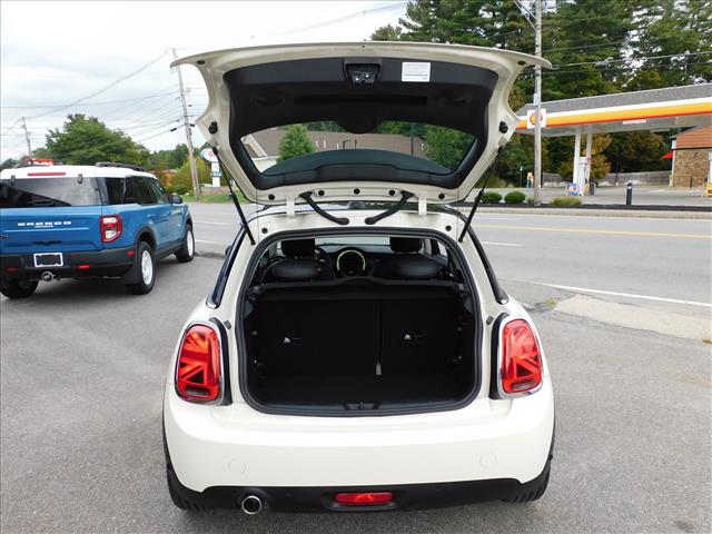2021 MINI Hardtop 2 Door Cooper:M2N10139