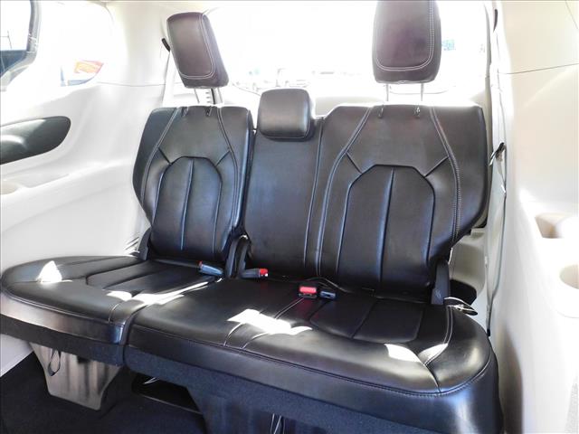 2023 Chrysler Pacifica Plug-In Hybrid Touring L:PR559226