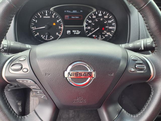 2014 Nissan Pathfinder SL