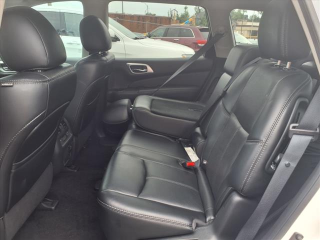 2016 Nissan Pathfinder Platinum