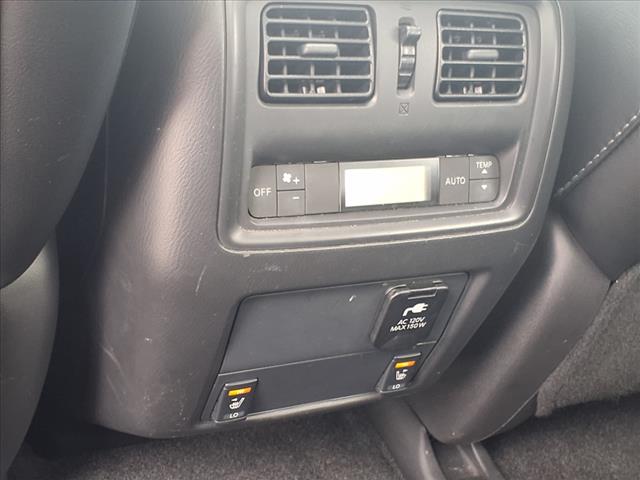 2016 Nissan Pathfinder Platinum