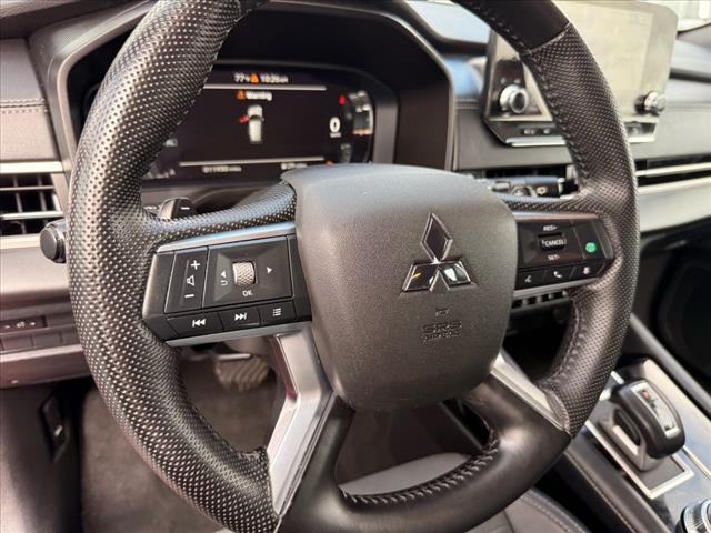 2023 Mitsubishi Outlander Black Edition