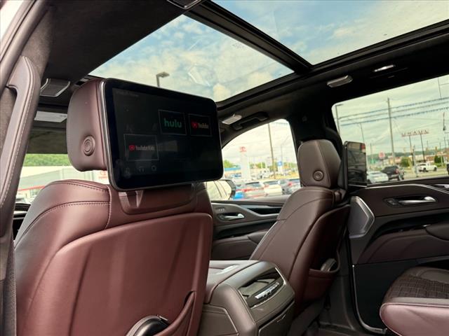 2023 Cadillac Escalade Sport Platinum