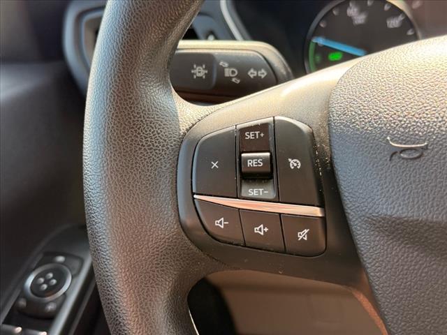 2022 Ford Escape Hybrid SE