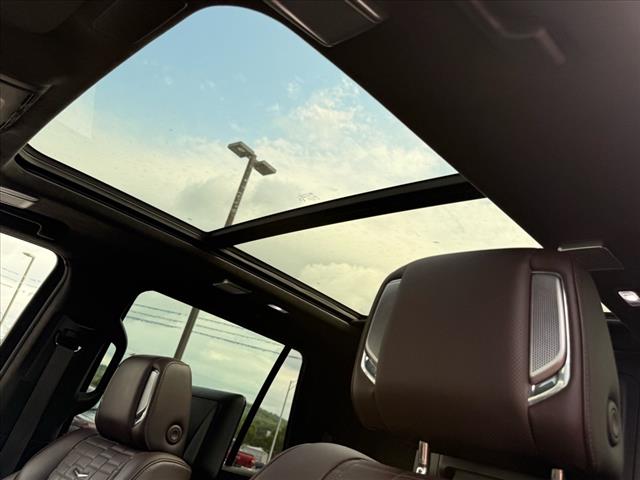 2023 Cadillac Escalade Sport Platinum