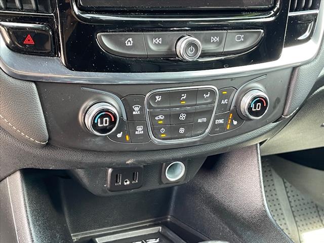 2022 Chevrolet Traverse LT Leather