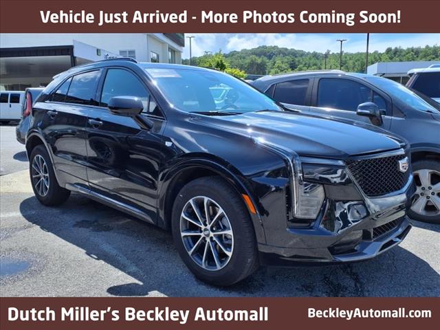 2024 Cadillac XT4 Sport