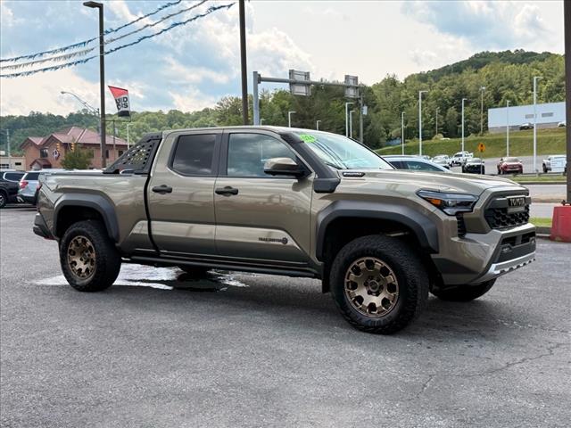 2024 Toyota Tacoma Trailhunter HV