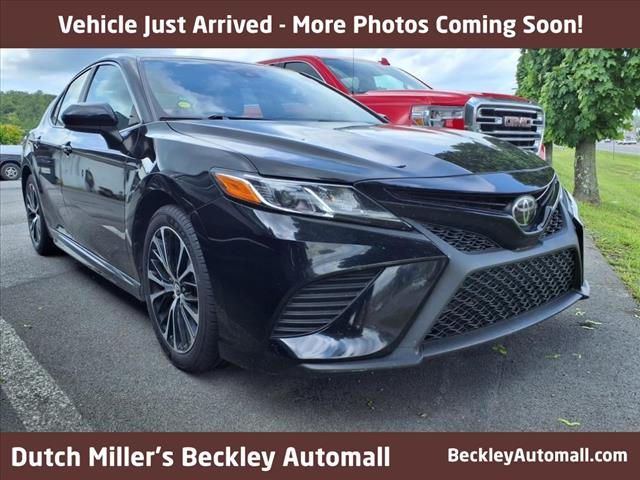2020 Toyota Camry SE