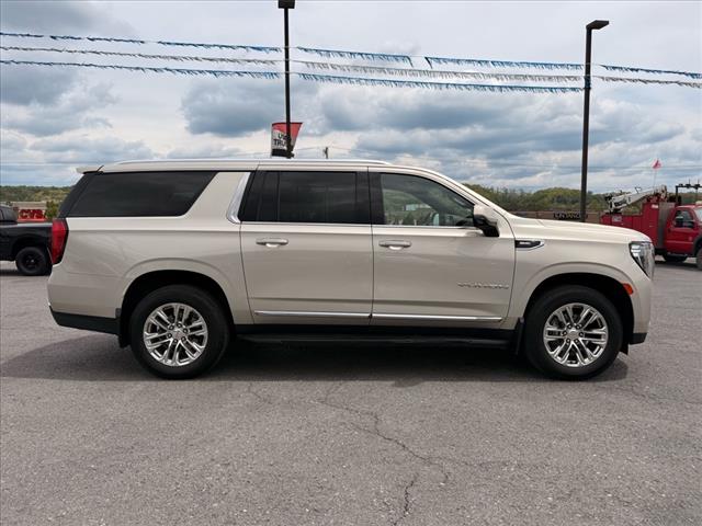 2021 GMC Yukon XL SLT