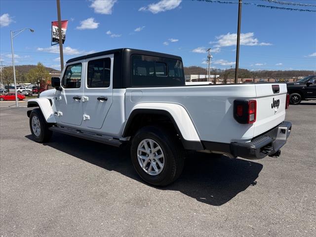 2023 Jeep Gladiator Sport S