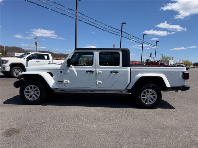 2023 Jeep Gladiator Sport S