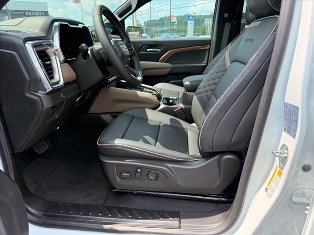 2025 GMC Canyon Denali