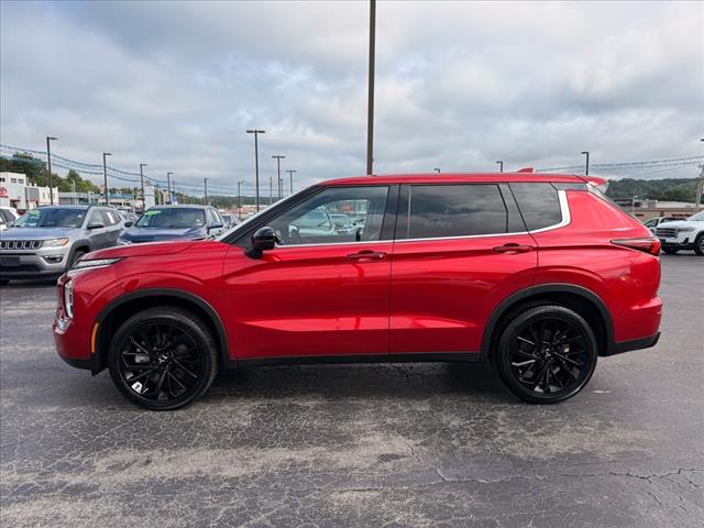 2023 Mitsubishi Outlander Black Edition