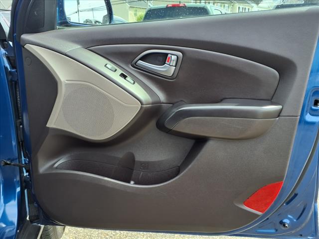 2015 Hyundai TUCSON SE